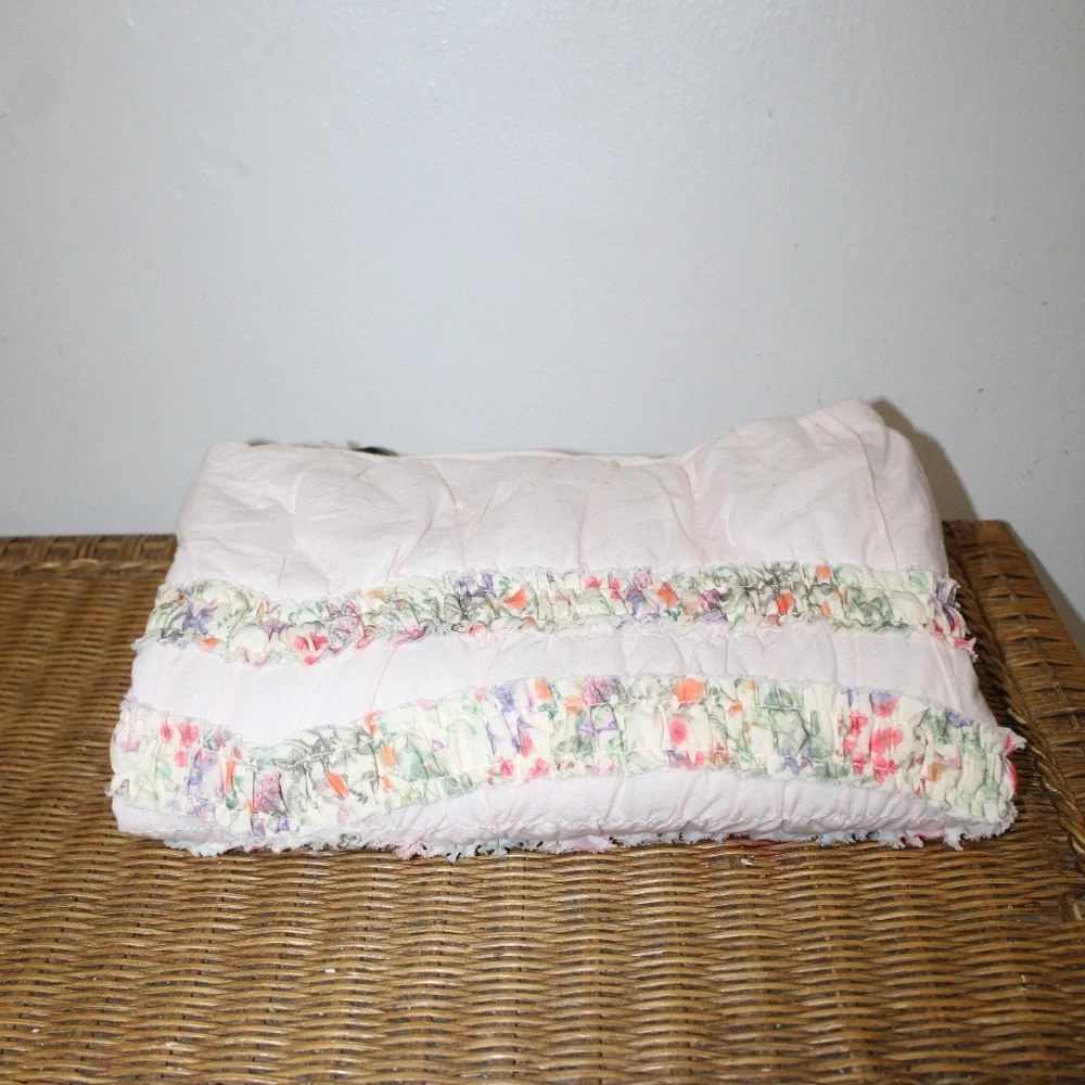 Williams Sonoma 100% Cotton Sheeting with raw edge wave pattern.  Hand Quilting